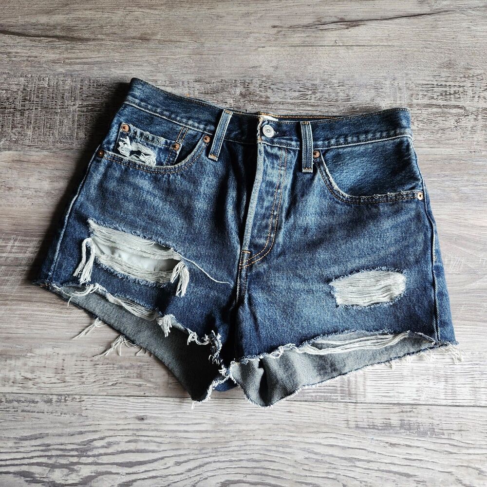(27) Levi's Denim Shorts